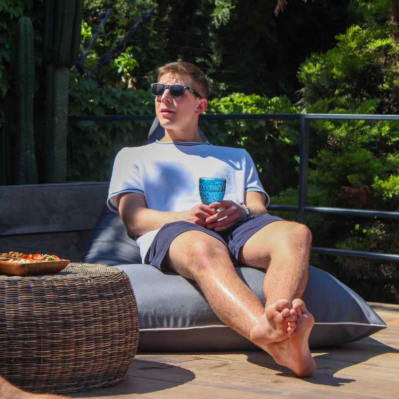 Cojín Triangular Exterior