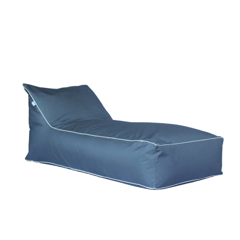 Reposera Large, una de las piezas del Conjunto Piscina