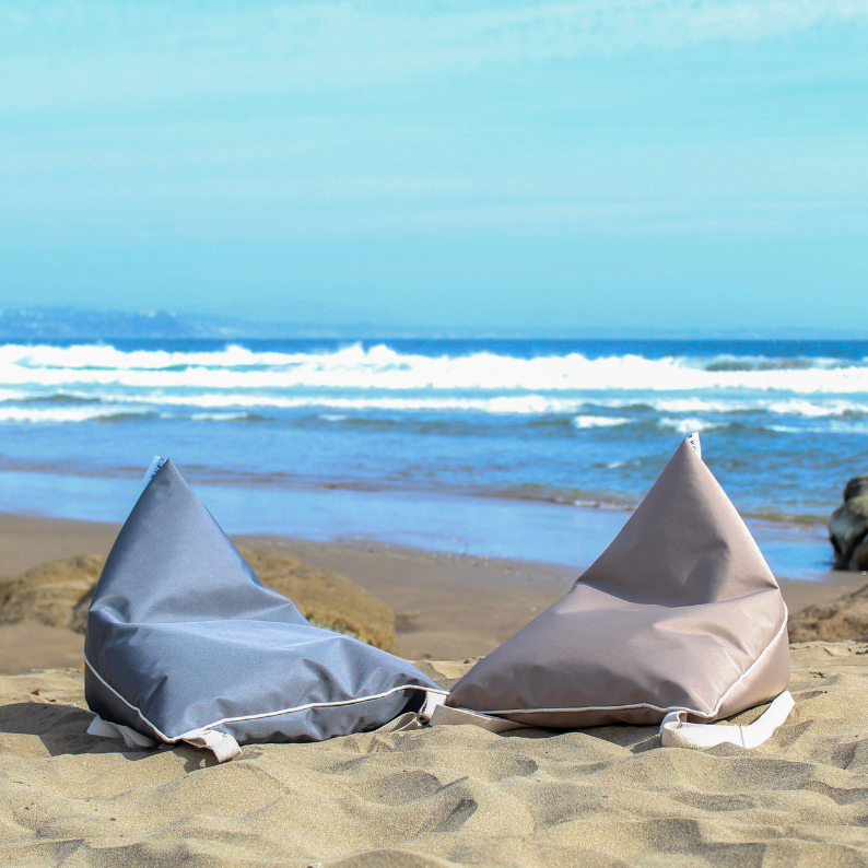 Respaldo de playa en la arena, pieza del Conjunto Playa