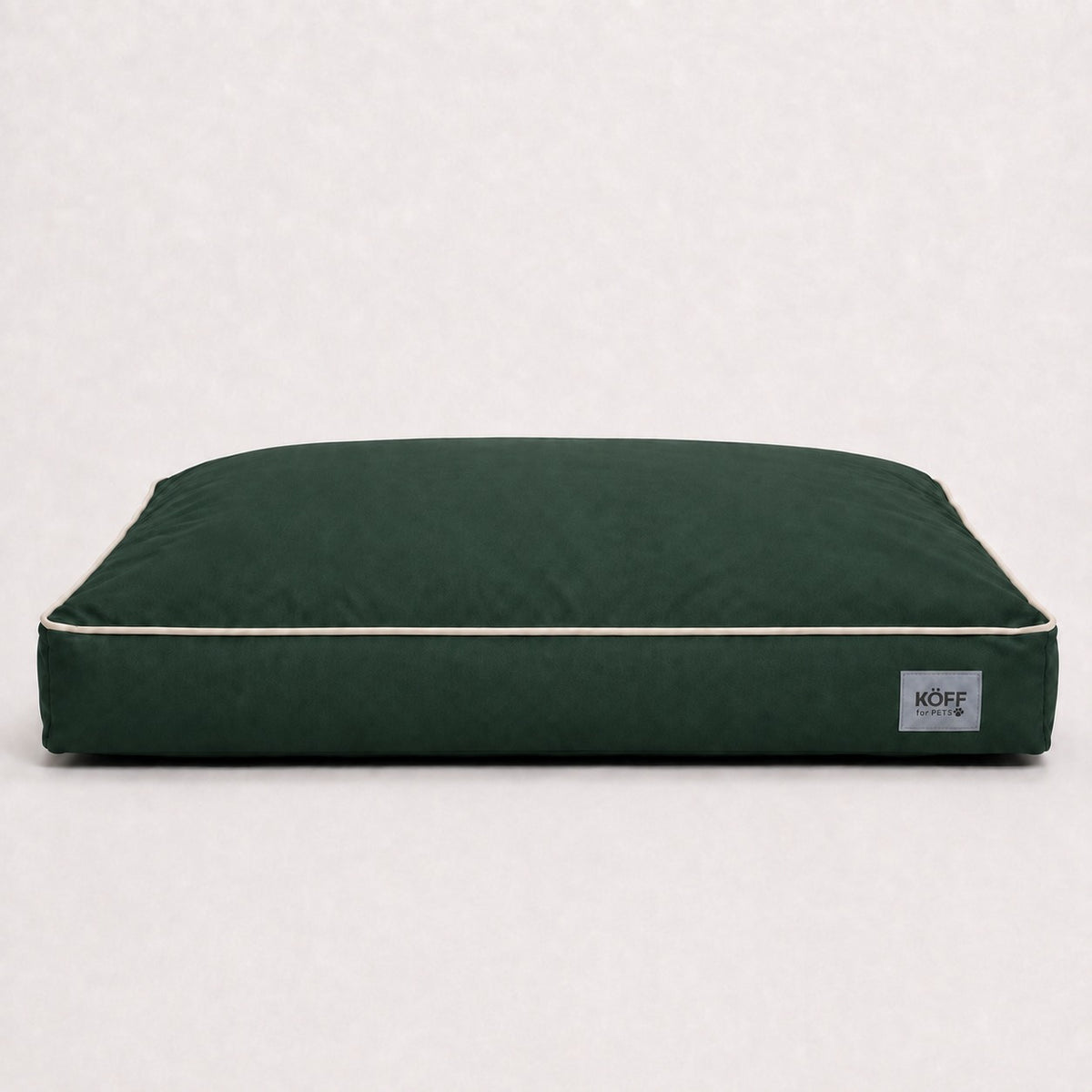 Talla L · 120 × 80 cm — Verde Bosque — Cama Köff Form Exterior en verde bosque, vista frontal